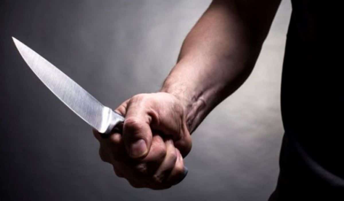 Qué significa soñar que peleas con cuchillo: interpretación y mensajes ocultos